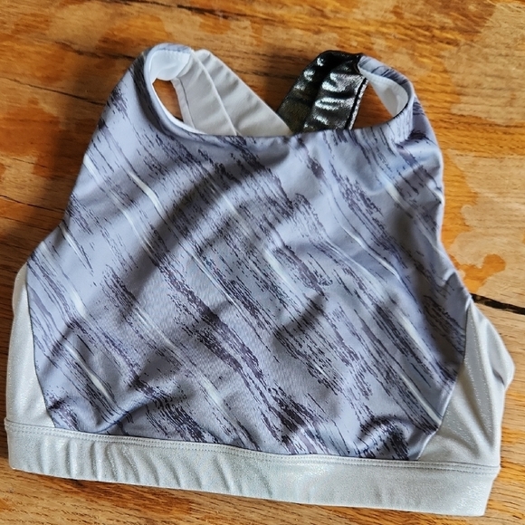 JoyLab Silver and White Ruffled Sports Bra - Picture 4 of 7